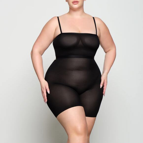 SKIMS Sheer Sculpt Low Back Short Onyx Shaping Smoothing Mid Thigh Small NEW - Picture 1 of 8